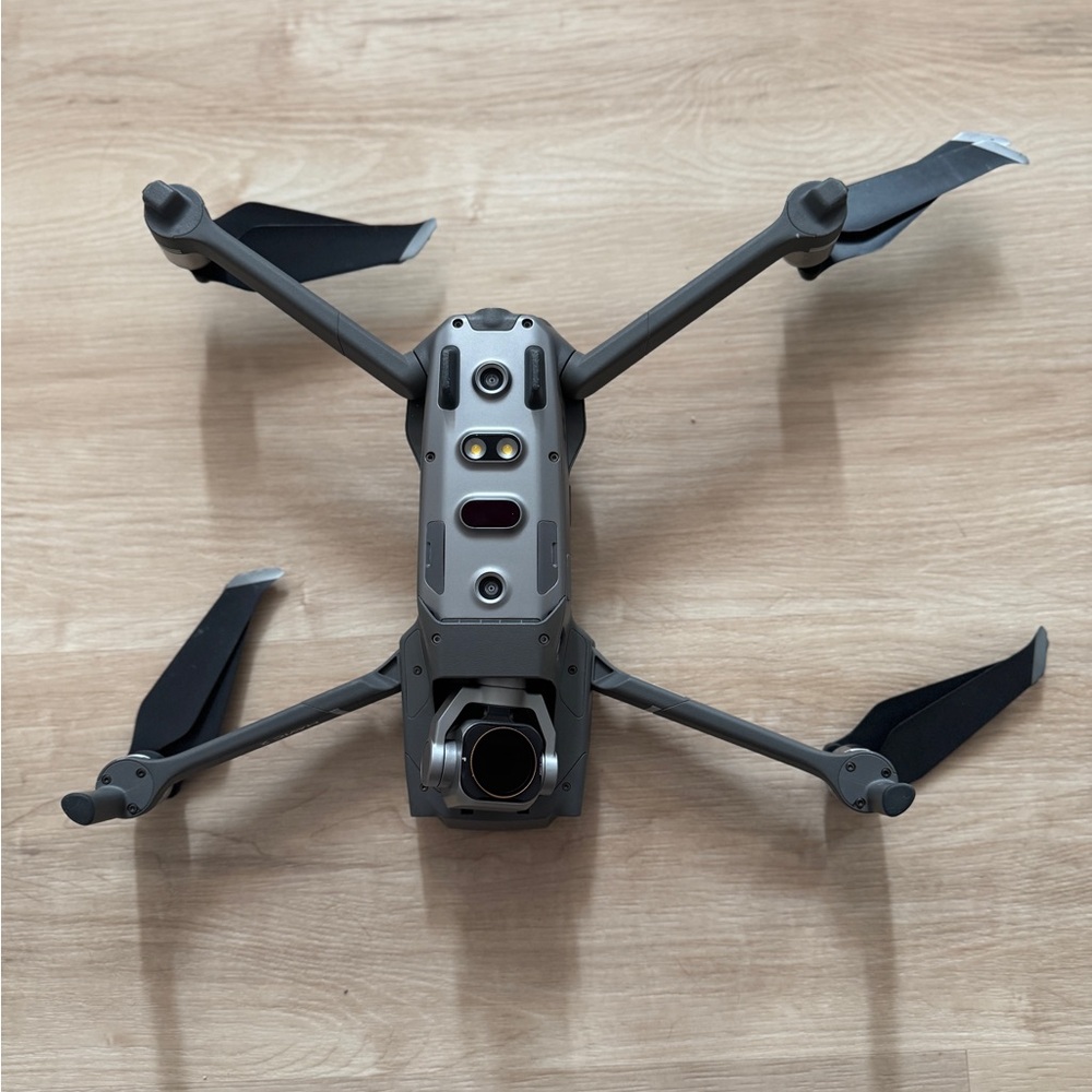 DJI Mavic 2 Pro Drone Kit – Pro Cinematic Bundle